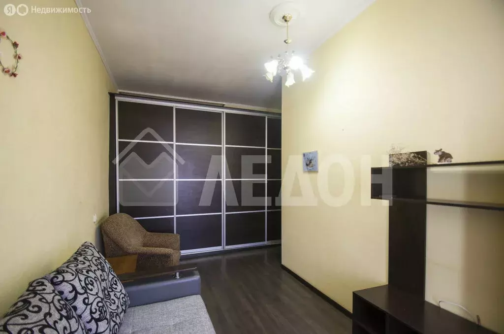 1-комнатная квартира: Омск, микрорайон Городок Нефтяников, улица ... - Фото 2