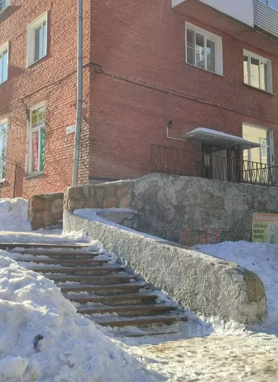 Помещение свободного назначения в Кемеровская область, Осинники ул. ... - Фото 1