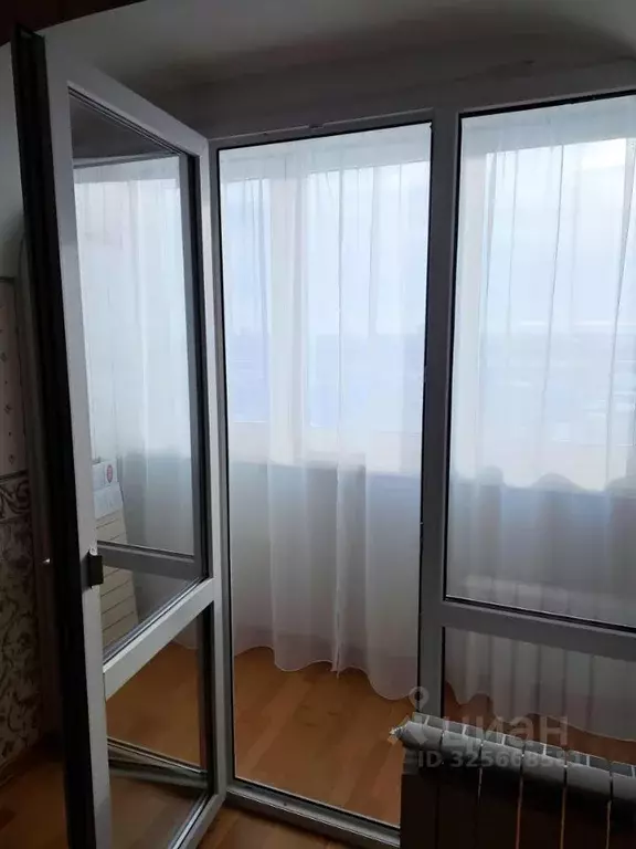 2-к кв. Волгоградская область, Волгоград ул. Карла Либкнехта, 13 (47.8 ... - Фото 2