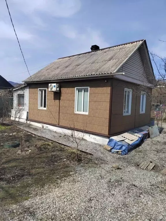 Дом в Приморский край, Партизанск ул. Мичурина (33 м) - Фото 2
