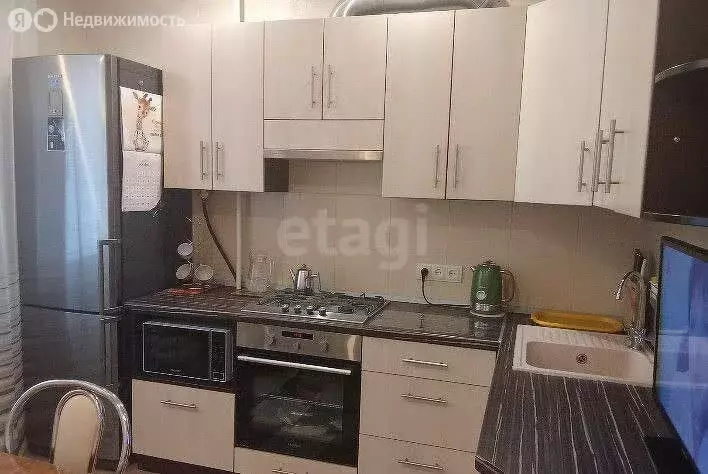3-комнатная квартира: Новый Уренгой, Молодёжная улица, 17Г (69.8 м) - Фото 1