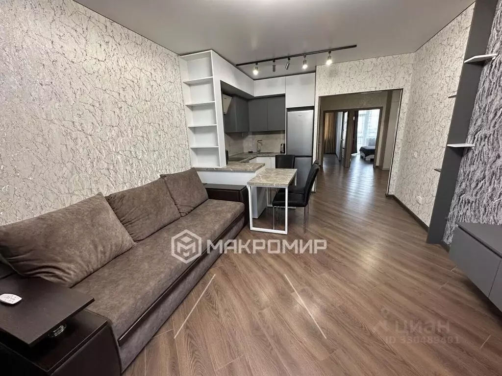 2-к кв. Брянская область, Брянск ул. Имени О.С. Визнюка, 20 (69.75 м) - Фото 1