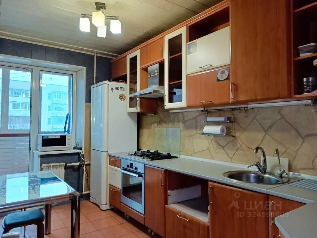 3-к кв. Орловская область, Орел Октябрьская ул., 136 (65.7 м) - Фото 2