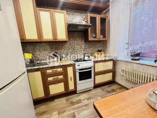 2-к. квартира, 52 м, 1/9 эт. - Фото 0