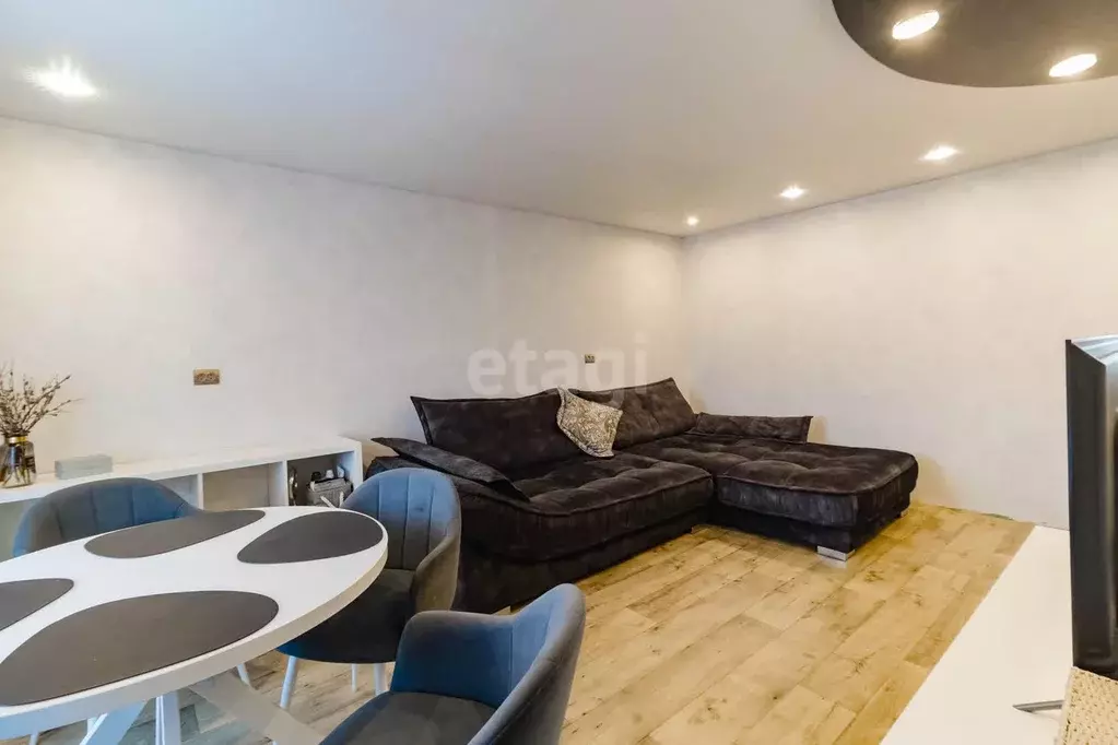 Квартира, 3 комнаты, 59.8 м - Фото 1