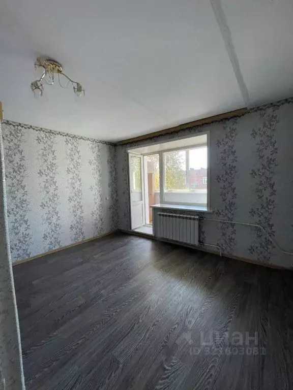 1-к кв. Кемеровская область, Таштагол ул. Макаренко, 10 (29.7 м) - Фото 1