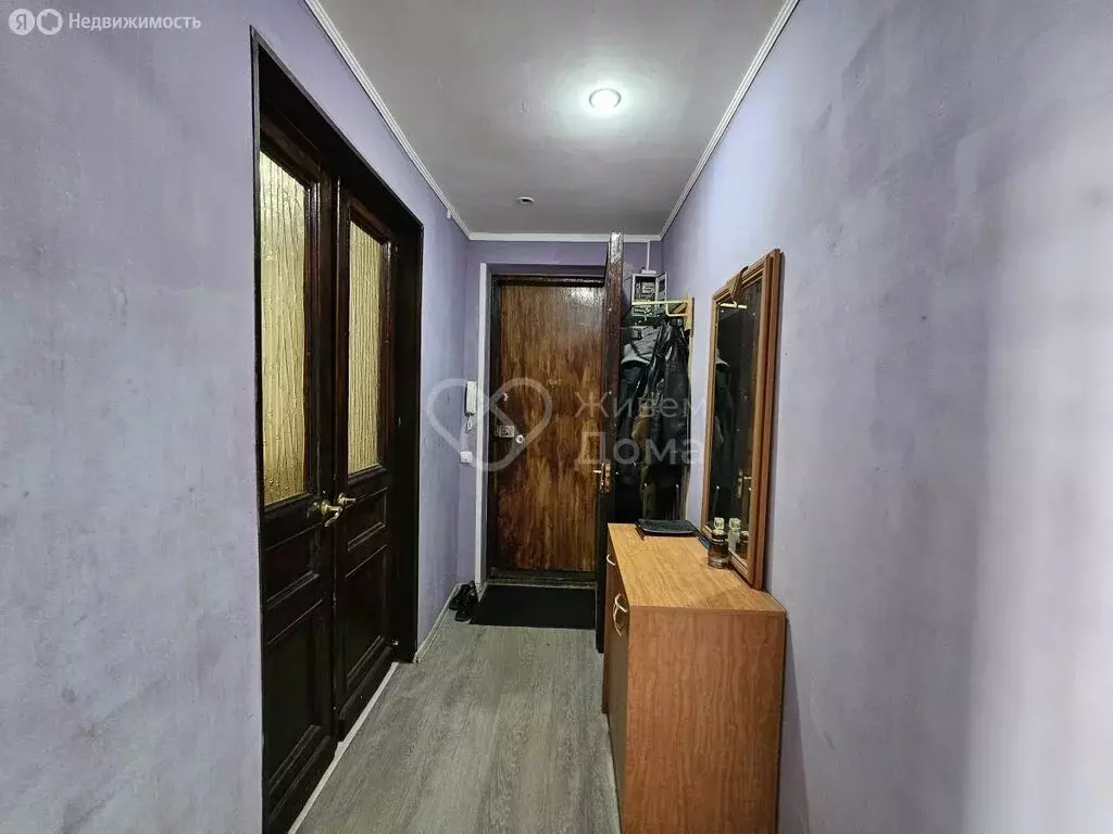 2-комнатная квартира: Волгоград, Невская улица, 9 (50 м) - Фото 1