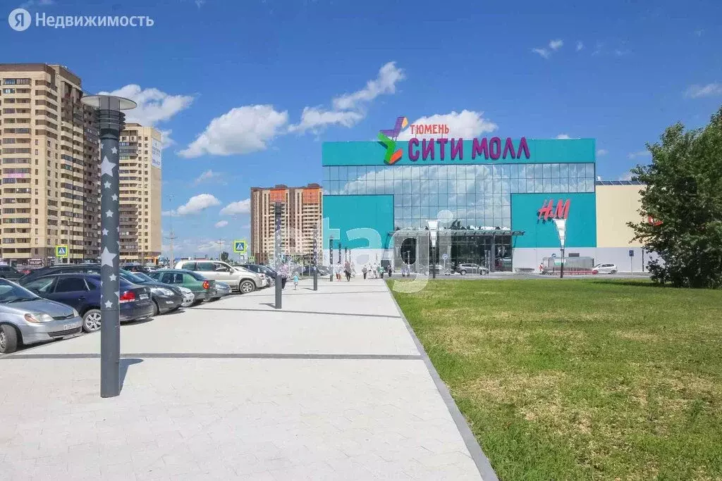 1-комнатная квартира: Тюмень, улица Жуковского, 94 (33 м) - Фото 0