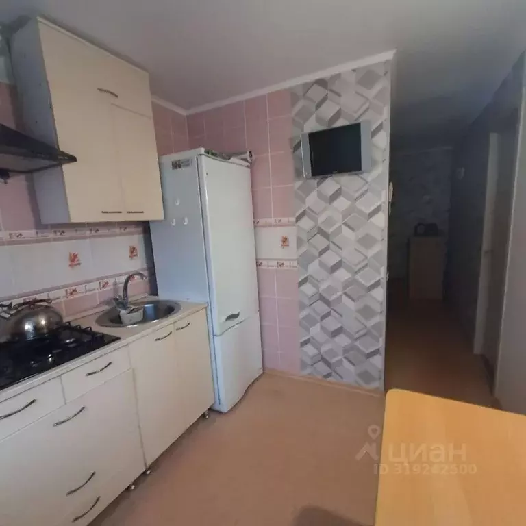 2-к кв. Саратовская область, Саратов Международная ул., 22а (43.0 м) - Фото 0