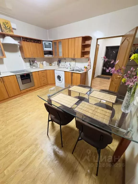 2-к кв. Воронежская область, Воронеж Плехановская ул., 30 (65.7 м) - Фото 1