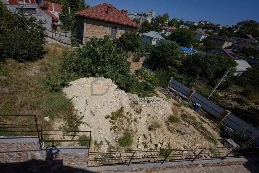 Участок в Севастополь ул. Воронежская, 8 (4.4 сот.) - Фото 2