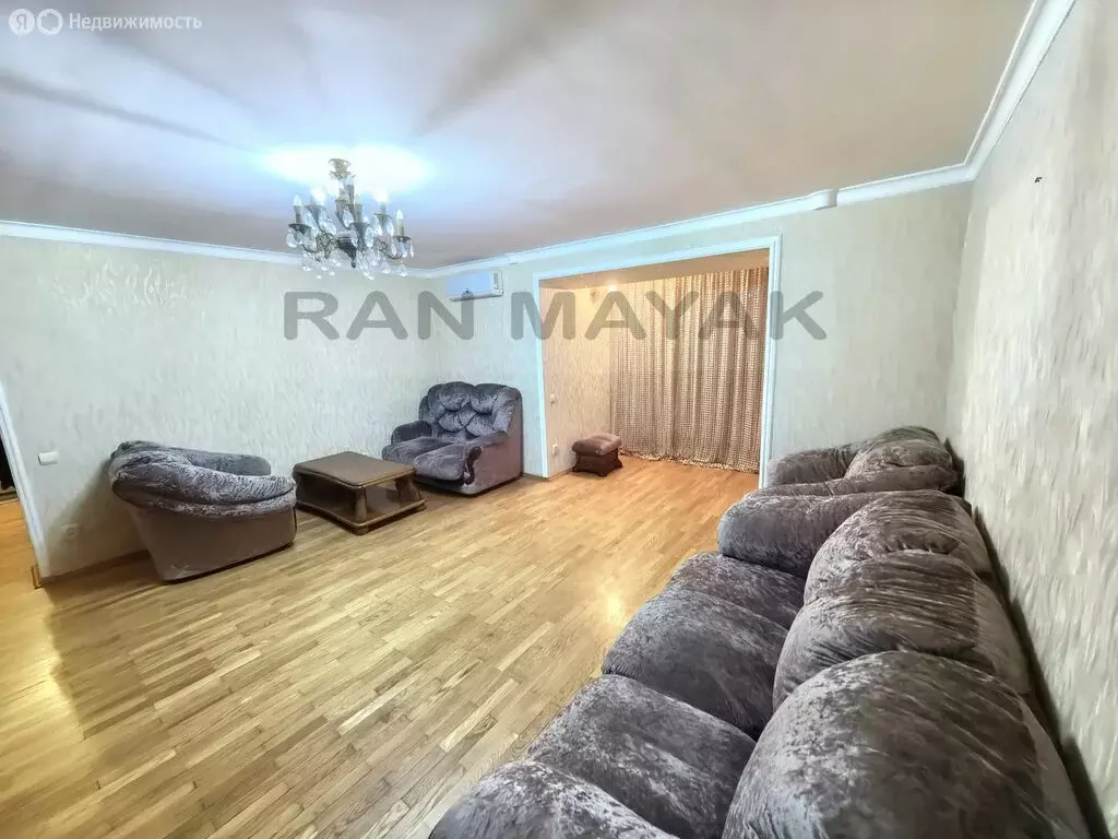 3-комнатная квартира: Майкоп, Пролетарская улица, 454 (68.7 м) - Фото 1