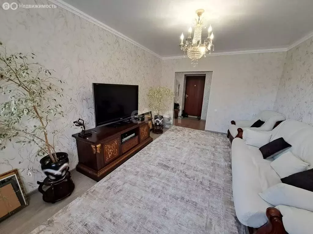 3-комнатная квартира: Тобольск, микрорайон 3Б, 19Б (80.3 м) - Фото 0