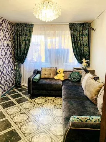 3-к. квартира, 90 м, 5/5 эт. - Фото 0
