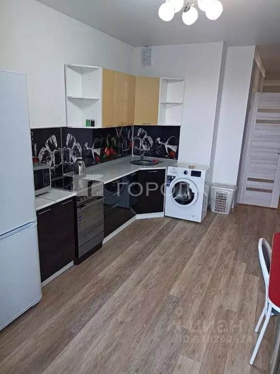 2-к кв. Новосибирская область, Новосибирск ул. Ясный Берег, 25 (62.0 ... - Фото 1