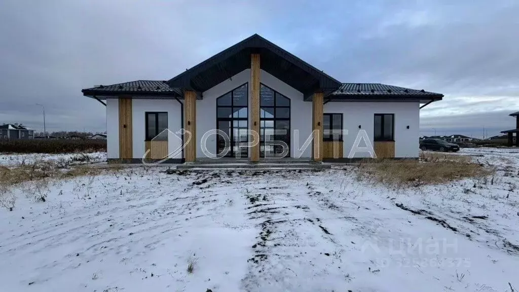 Дом в Тюменская область, Тюменский муниципальный округ, Онегин кп  ... - Фото 1