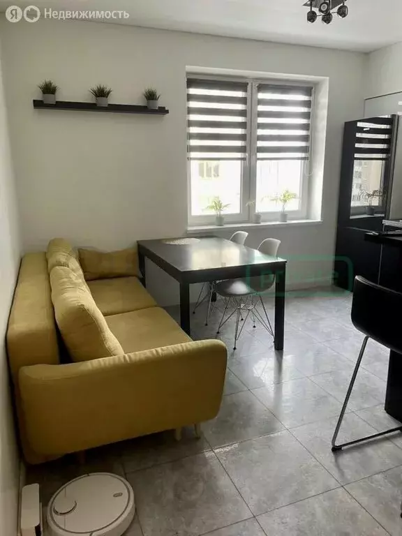 2-комнатная квартира: Калининград, улица Старшины Дадаева, 3 (59.3 м) - Фото 1