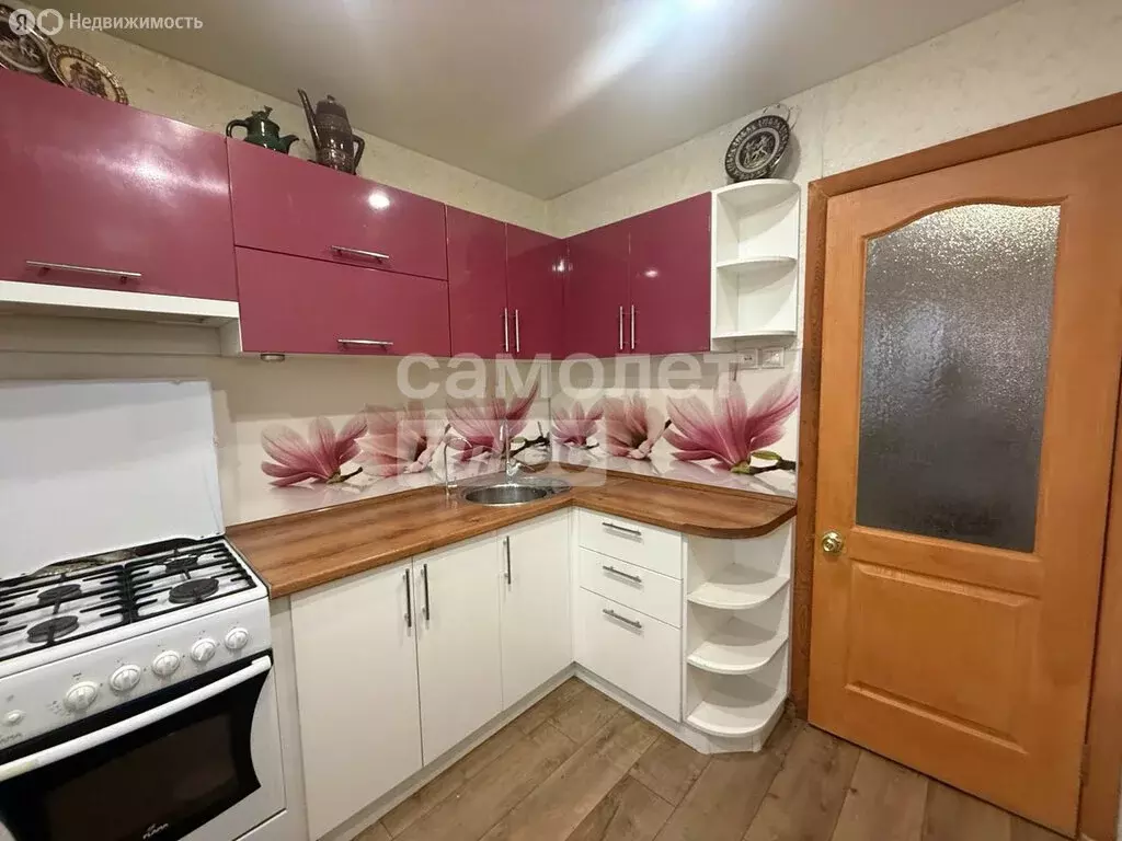 3-комнатная квартира: Пермь, улица Революции, 3/4В (60.9 м) - Фото 1