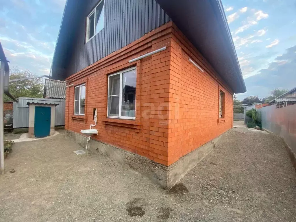 Дом в Адыгея, Майкоп городской округ, Гавердовский хут. ул. Пионерская ... - Фото 1