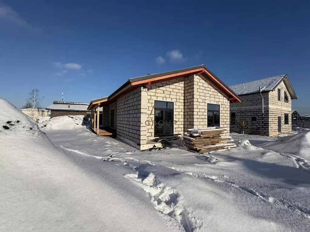 Дом в Ленинградская область, Ломоносовский район, Аннинское городское ... - Фото 1