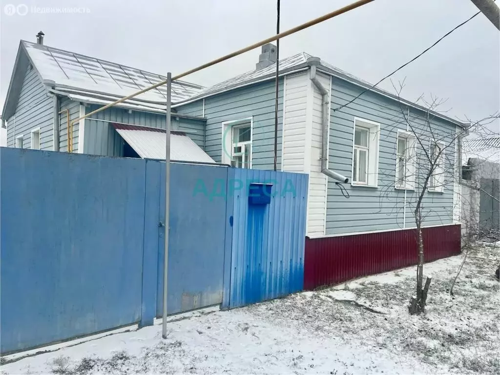 Дом в Новый Оскол, улица Васильченко (50 м) - Фото 1