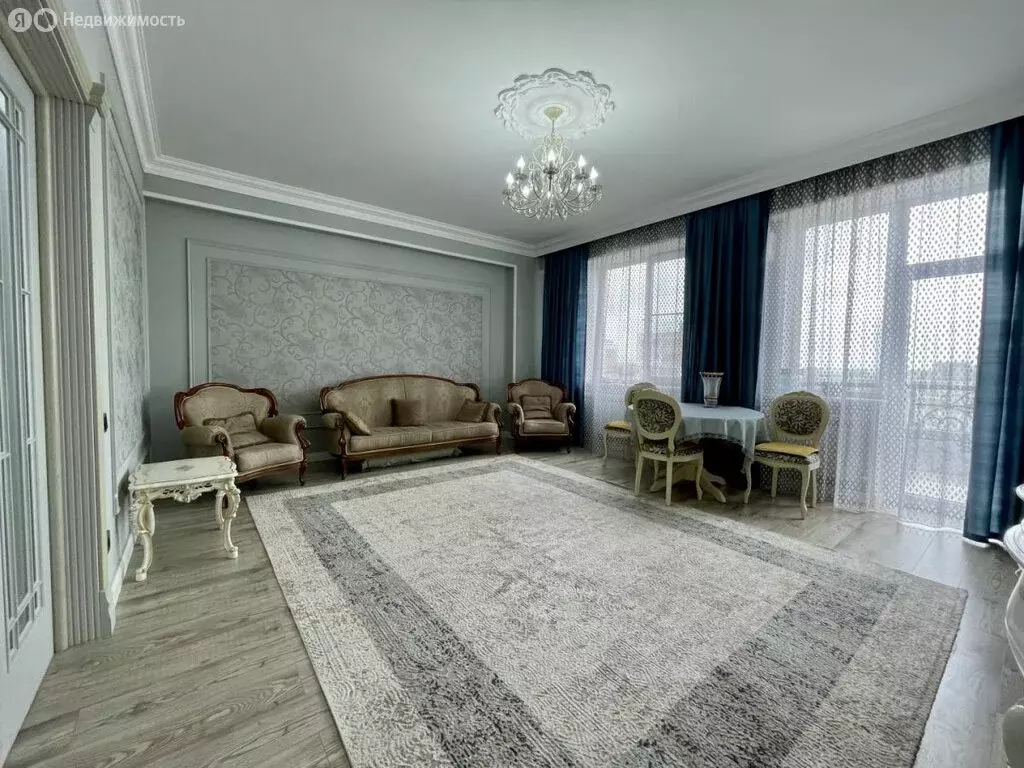 3-комнатная квартира: Махачкала, улица Абдулхакима Исмаилова, 80 (102 ... - Фото 2