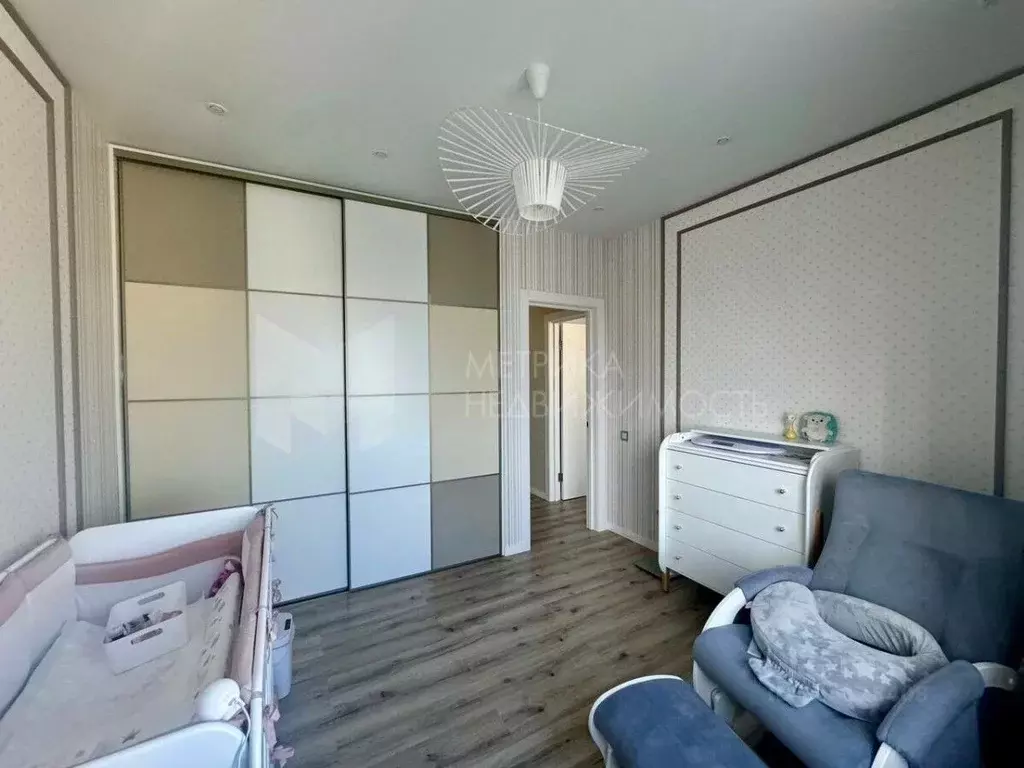 2-к кв. Тюменская область, Тюмень ул. Муравленко, 11 (74.0 м) - Фото 1