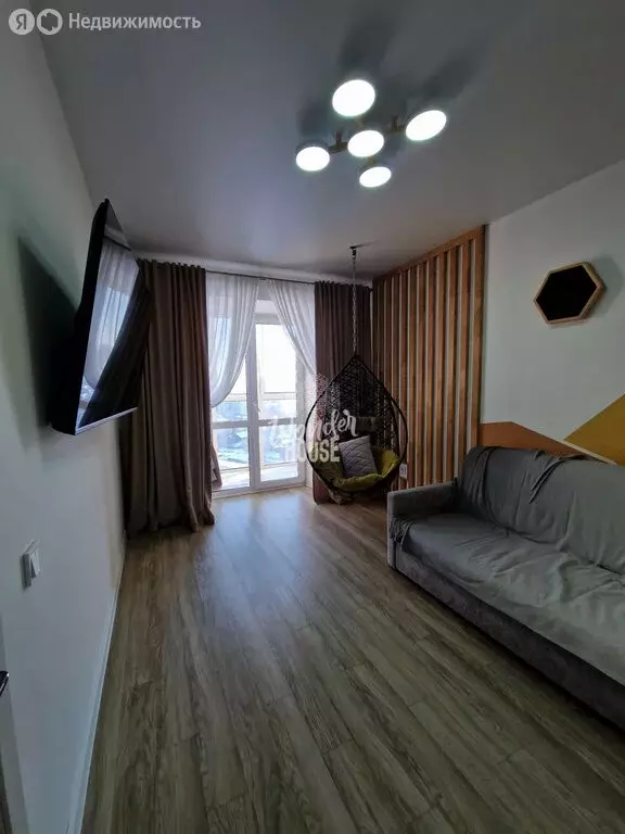 1-комнатная квартира: Тюмень, Комбинатская улица, 54к2 (46 м) - Фото 2