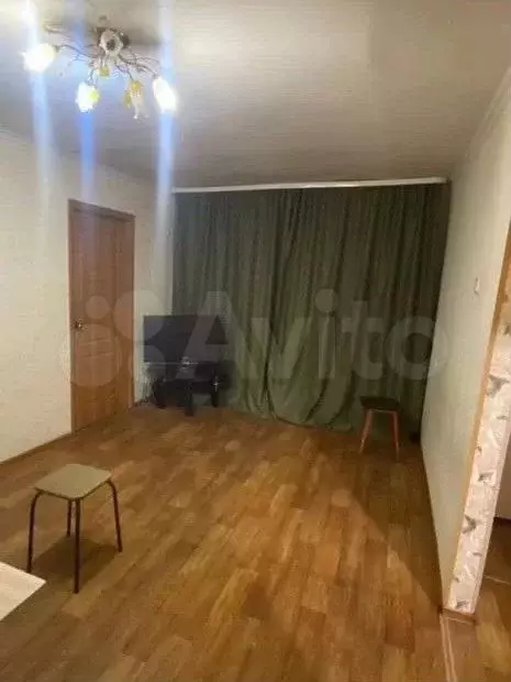 3-к. квартира, 55 м, 1/6 эт. - Фото 1