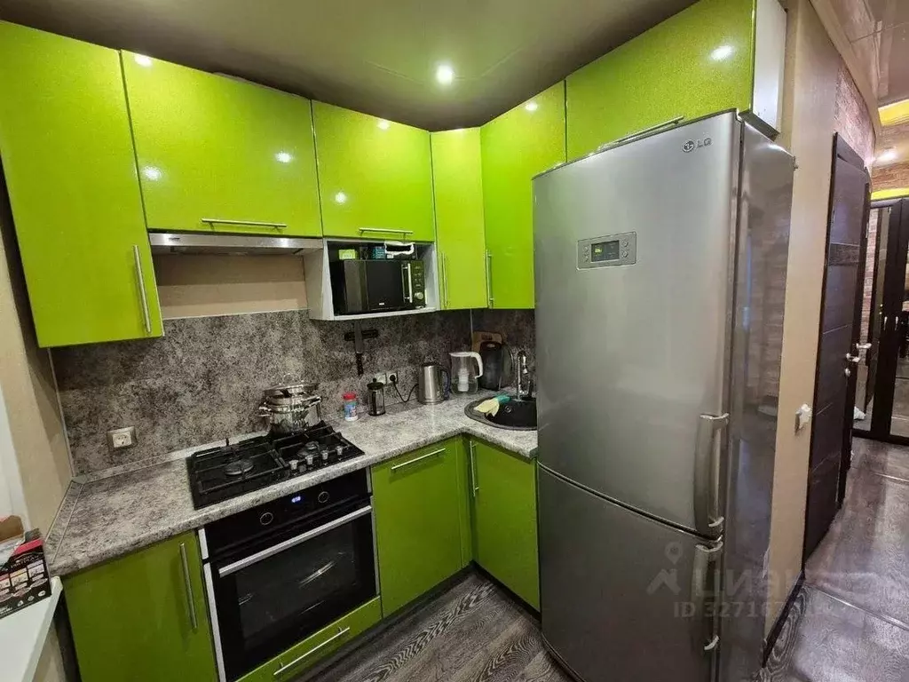 2-к кв. Омская область, Омск Городок Нефтяников мкр, ул. 22 Апреля, ... - Фото 2