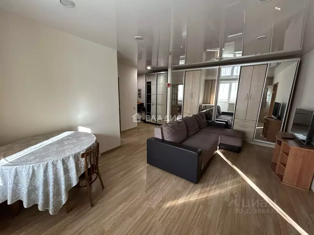 2-к кв. Бурятия, Улан-Удэ Ключевская ул., 8 (51.2 м) - Фото 1