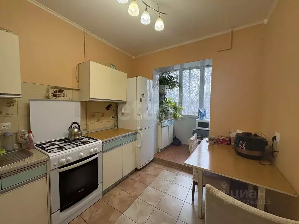 3-к кв. Крым, Симферополь ул. Куйбышева (65.7 м) - Фото 1