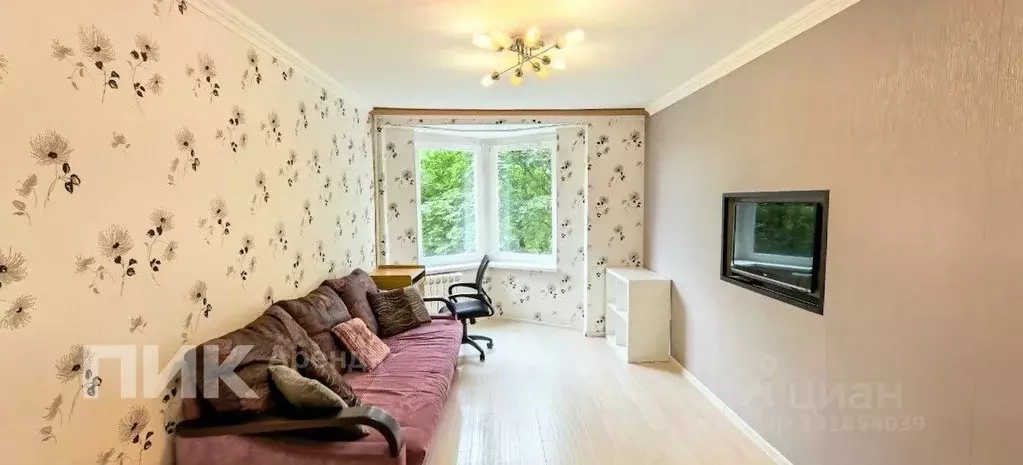 3-к кв. Москва Авиационная ул., 68 (56.0 м) - Фото 1