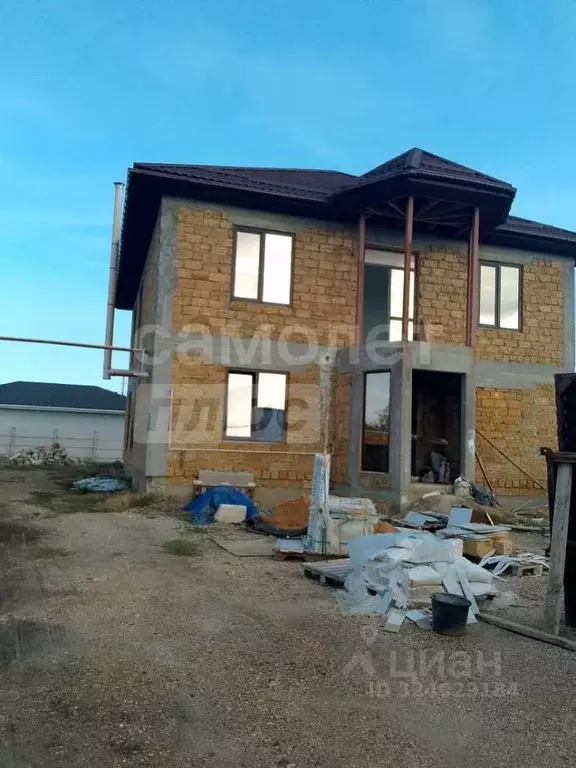 Дом в Севастополь с. Осипенко, ул. Енисейская, 12 (222 м) - Фото 1