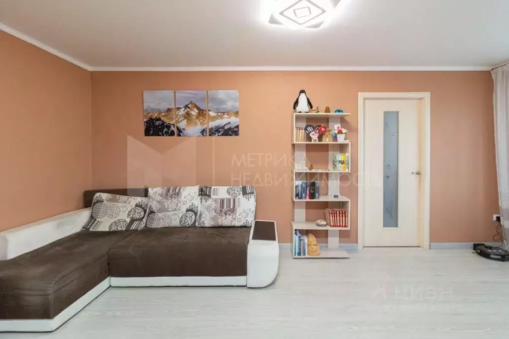 2-к кв. Тюменская область, Тюмень Ямская ул., 52 (44.3 м) - Фото 0