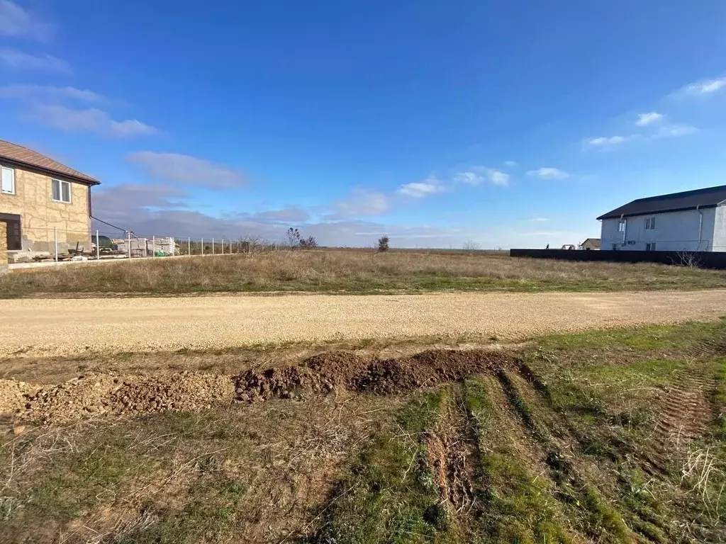 Участок в Крым, Сакский район, с. Фрунзе ул. Украинская, 22 (10.0 ... - Фото 1