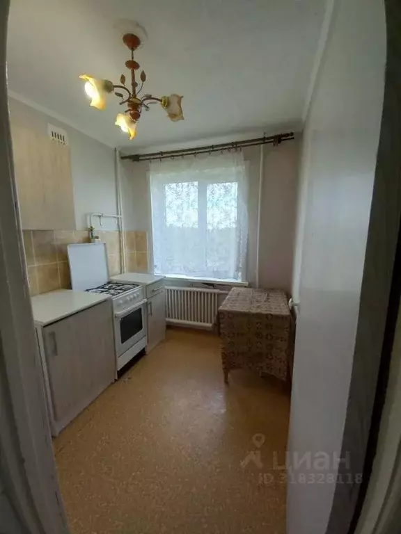 1-к кв. Омская область, Омск просп. Космический, 105 (30.0 м) - Фото 1