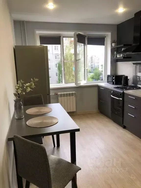 1-к кв. Нижегородская область, Нижний Новгород ул. Сергея Акимова, 60 ... - Фото 0