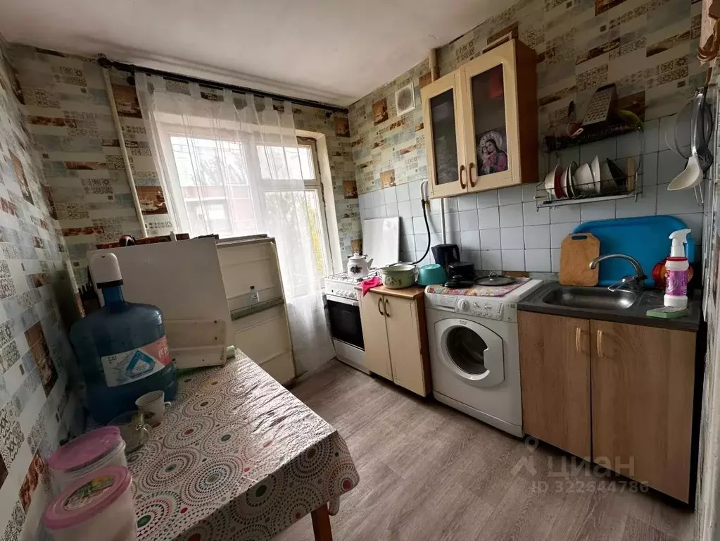 2-к кв. Ростовская область, Шахты Депутатская ул., 10 (43.0 м) - Фото 1