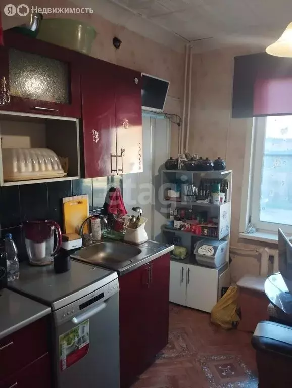 3-комнатная квартира: Алапаевск, улица Бочкарёва, 3 (65 м) - Фото 1