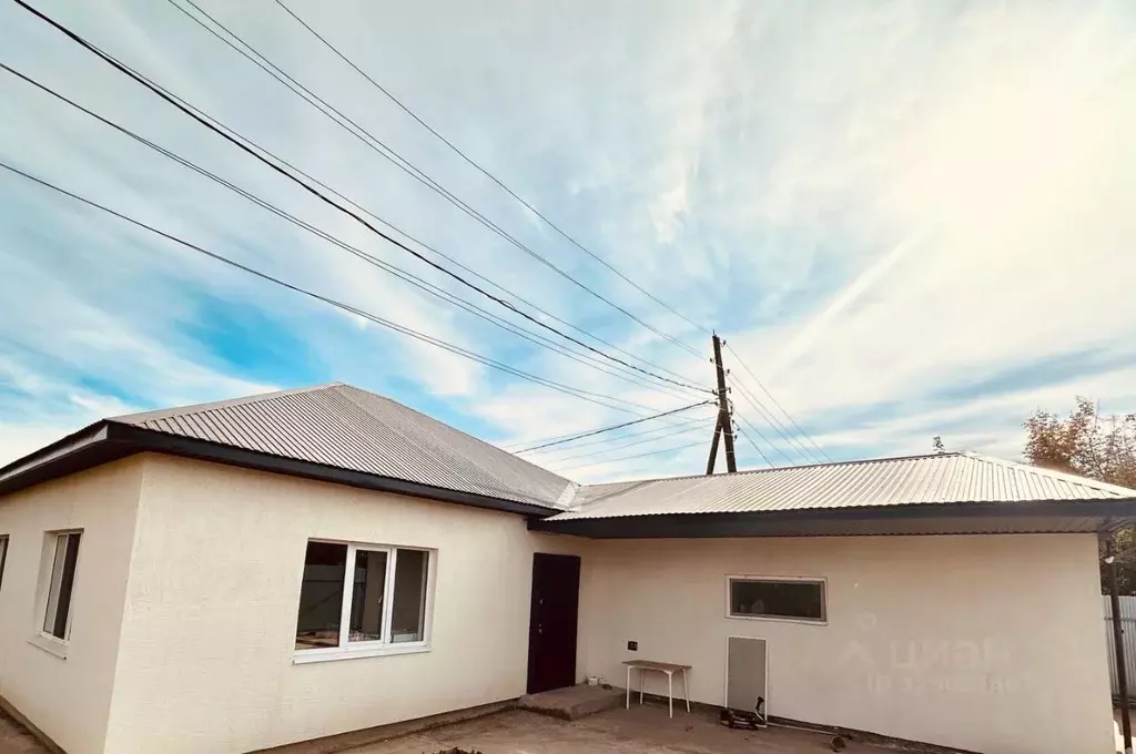 Дом в Оренбургская область, Оренбургский район, Южноуральский ... - Фото 1