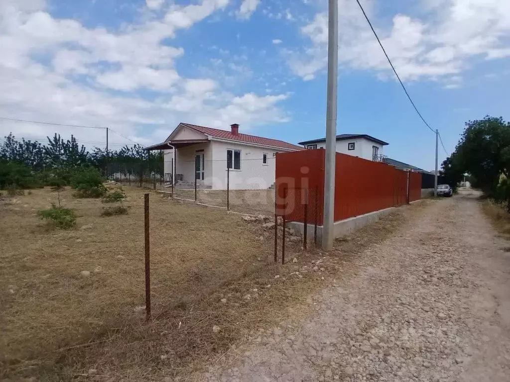 Дом в Севастополь Бастион садоводческое товарищество, 77 (104 м) - Фото 1