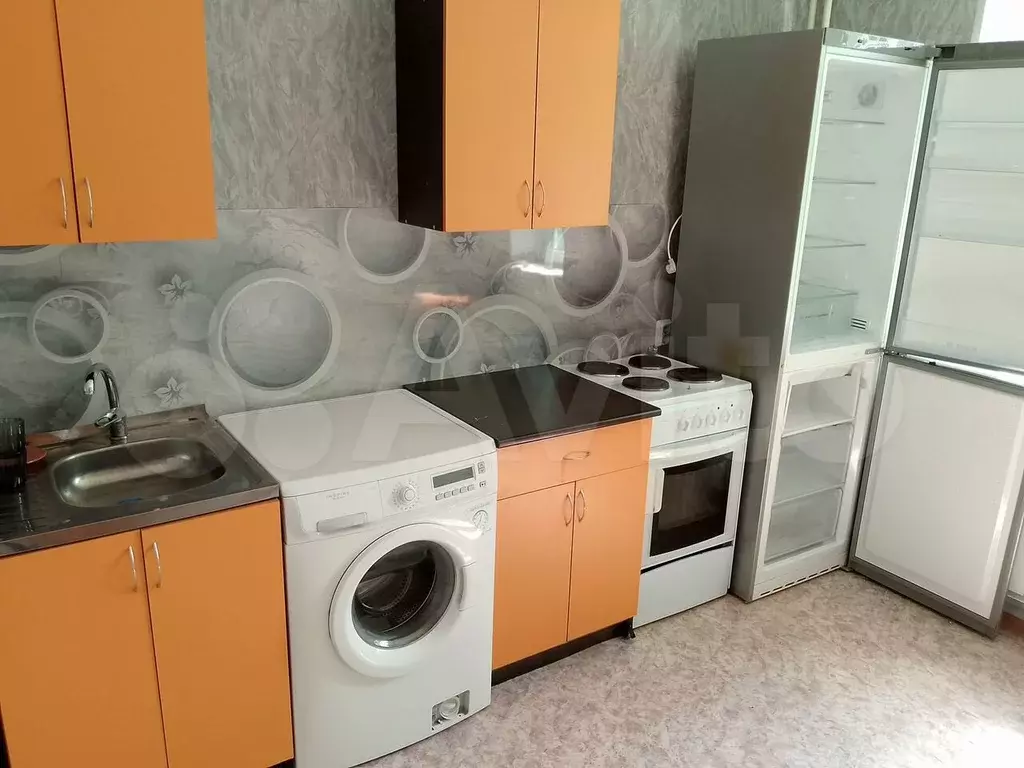 1-к. квартира, 43 м, 2/10 эт. - Фото 0