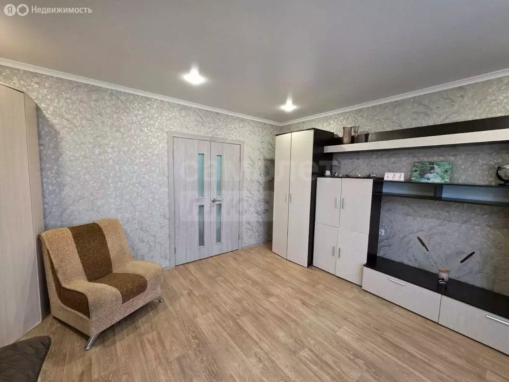 3-комнатная квартира: Оренбург, улица Джангильдина, 20 (66.7 м) - Фото 0