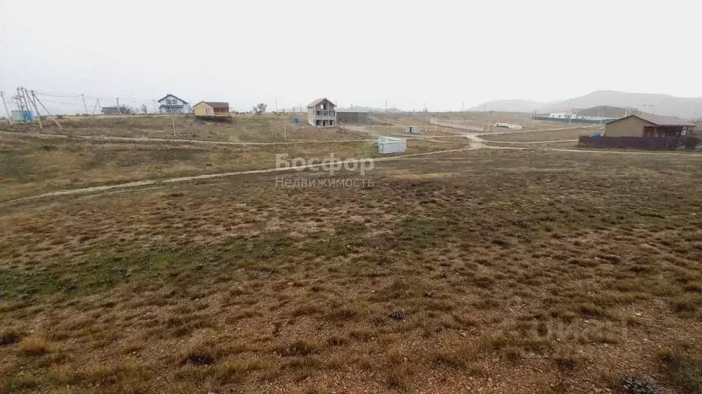 Участок в Крым, Судак муниципальный округ, с. Солнечная Долина ул. ... - Фото 1