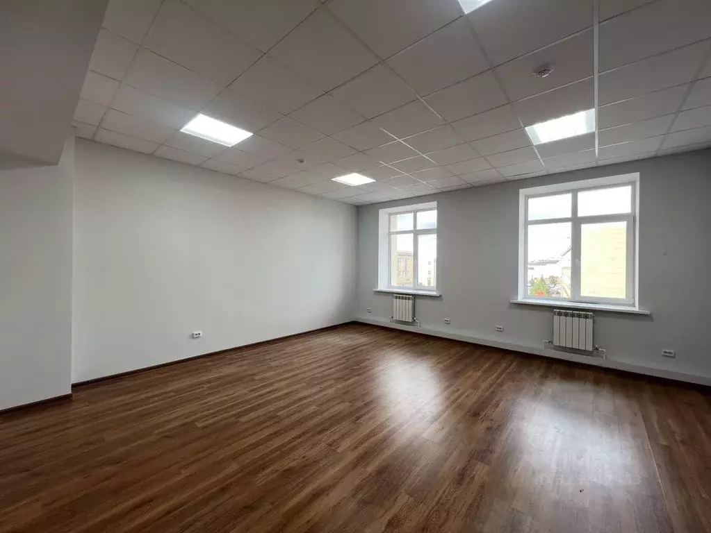 Офис в Татарстан, Казань ул. Мазита Гафури, 50к6 (36 м) - Фото 2