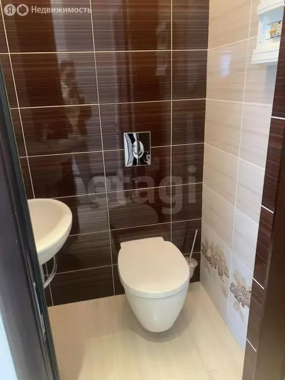 3-комнатная квартира: Якутск, улица Фёдора Попова, 11/1 (95.6 м) - Фото 1