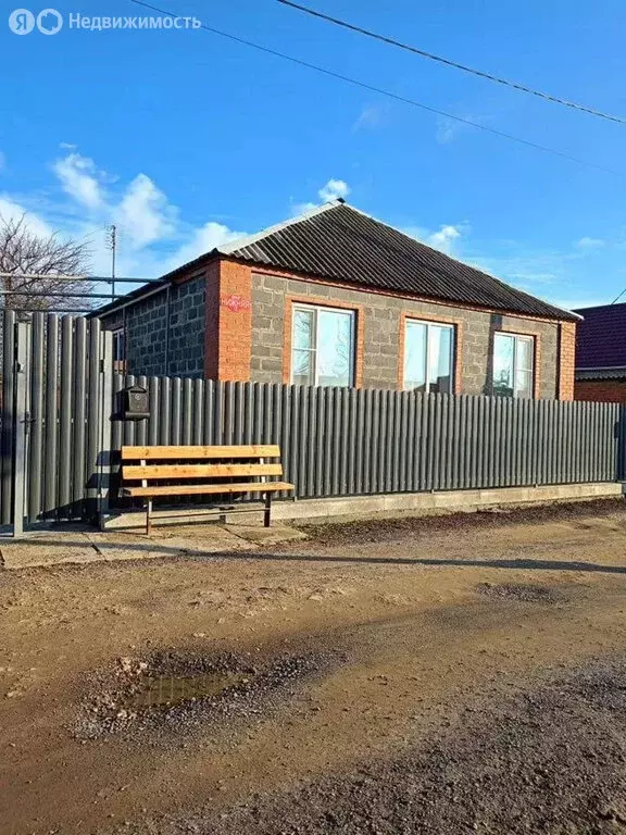 Дом в Приморка, Нижняя улица (66 м) - Фото 2