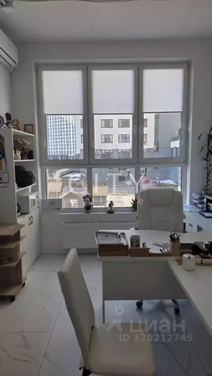 Офис в Тюменская область, Тюмень ул. Краснооктябрьская, 14 (97 м) - Фото 1