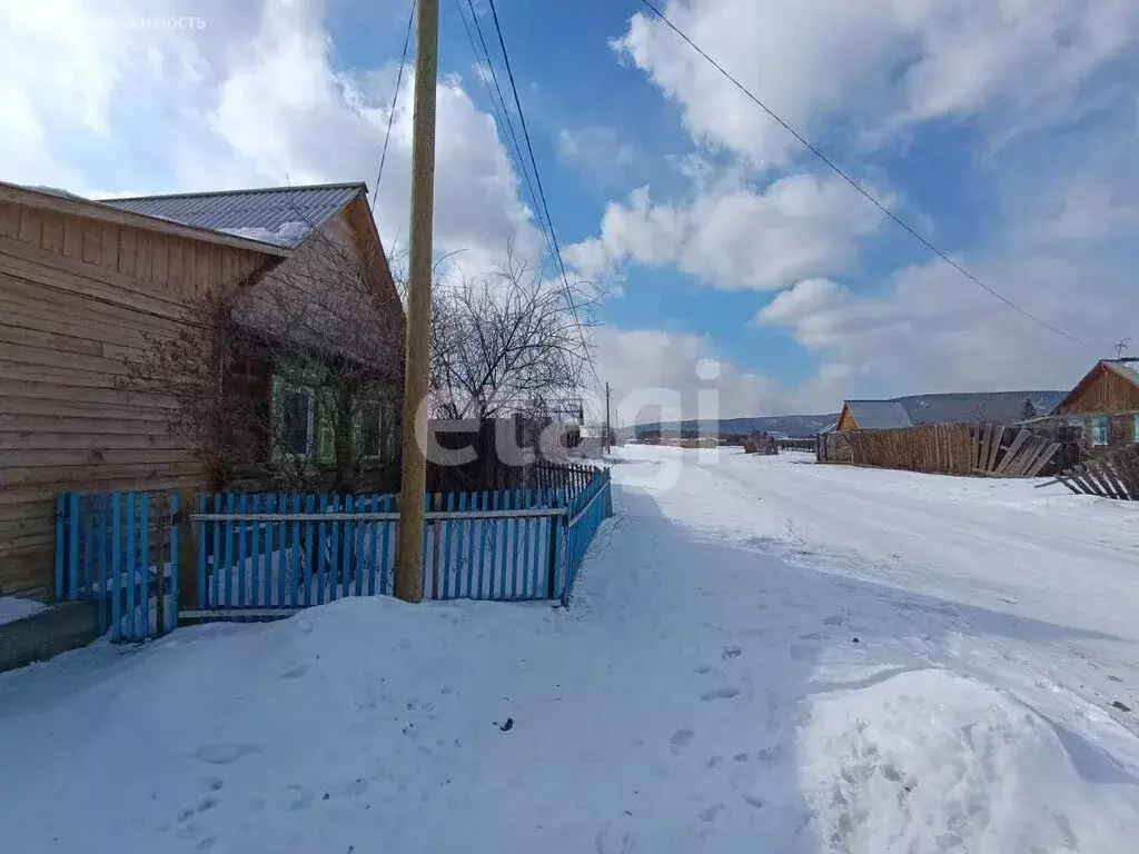 Дом в Республика Бурятия, муниципальное образование Иволгинское, село ... - Фото 1